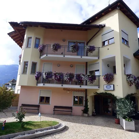 Goldenhof Ora / Auer