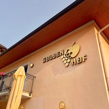 Goldenhof Ora / Auer