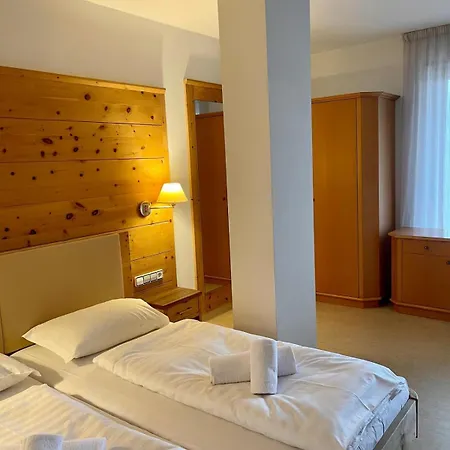 Goldenhof 3*
