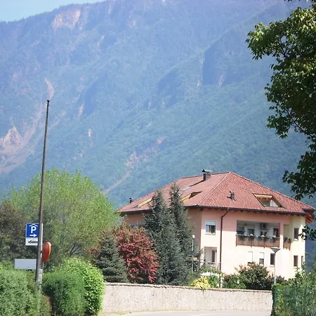 Hotel Goldenhof 3*